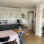 Charming Apartment Near La Villette